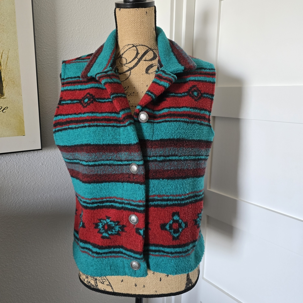 Women's Vest Sm. County Clothing Co Cheyenne Collection Cabincore Made In Canada